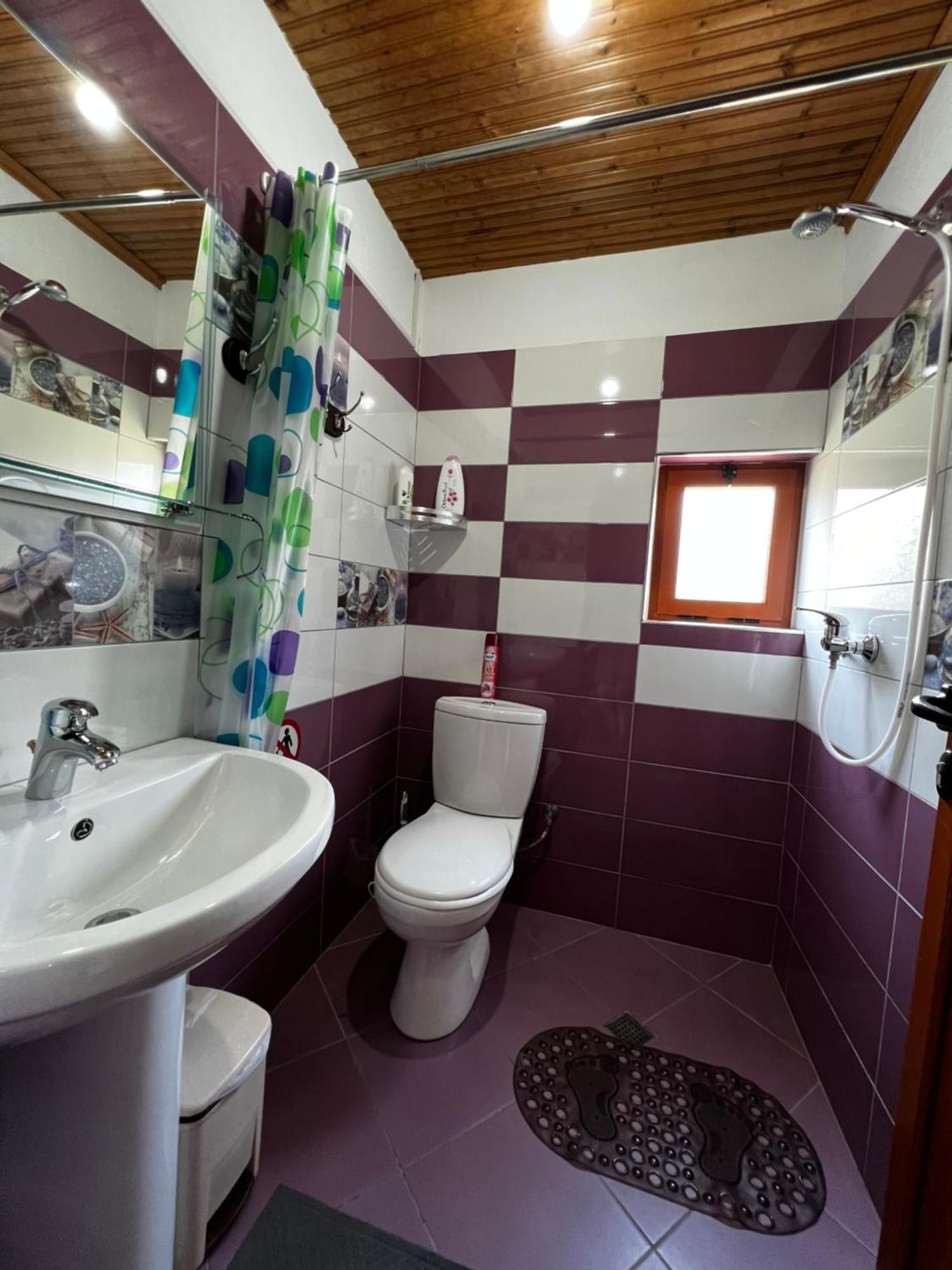 Guesthouse Emiljano Берат Экстерьер фото