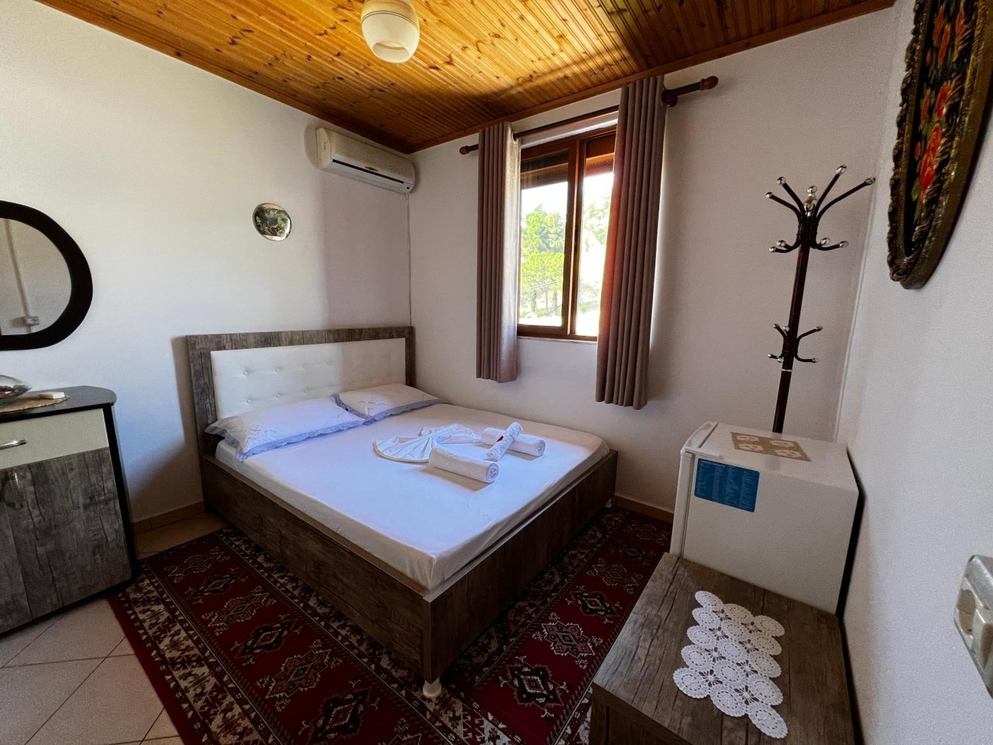 Guesthouse Emiljano Берат Экстерьер фото