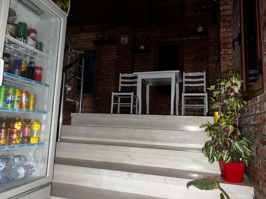 Guesthouse Emiljano Берат Экстерьер фото