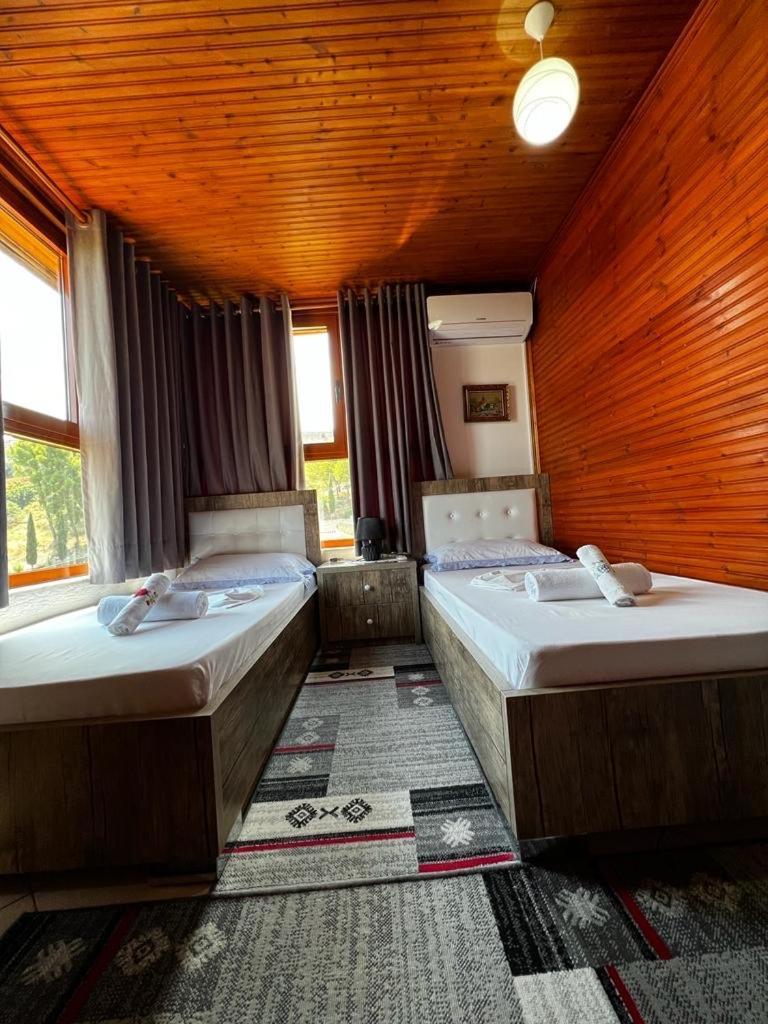 Guesthouse Emiljano Берат Экстерьер фото
